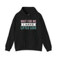 Warte auf mich, ich habe kurze Beine Kapuzenpullover – Lustiges Sweatshirt für Haustier-/Kleinhundebesitzer
